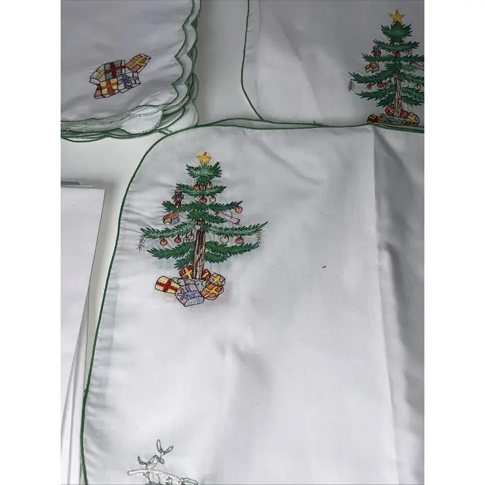Set of Vintage B.M. Jabara Christmas Embroidered - 8 Placemats 8 Napkins Runner